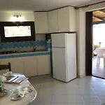Trilocale Lantana 250 Mt Apartman Porto Taverna