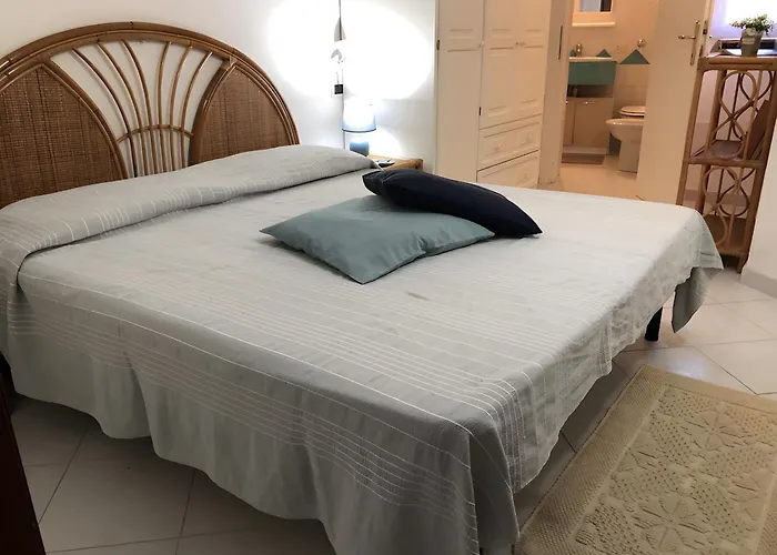 Apartment Trilocale Lantana 250 Mt Porto Taverna