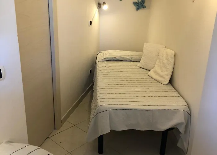 Trilocale Lantana 250 Mt Porto Taverna