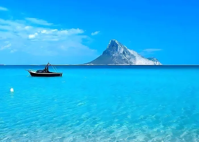 Trilocale Lantana 250 Mt * Porto Taverna